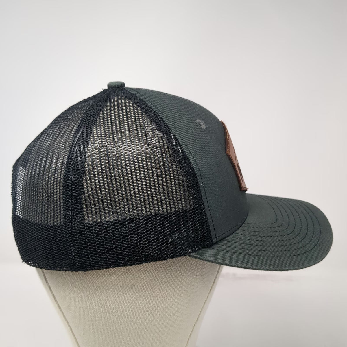 Gray One Size Trucker Hat Leather Patch Mountains MWI Snapback Mesh Adjustable