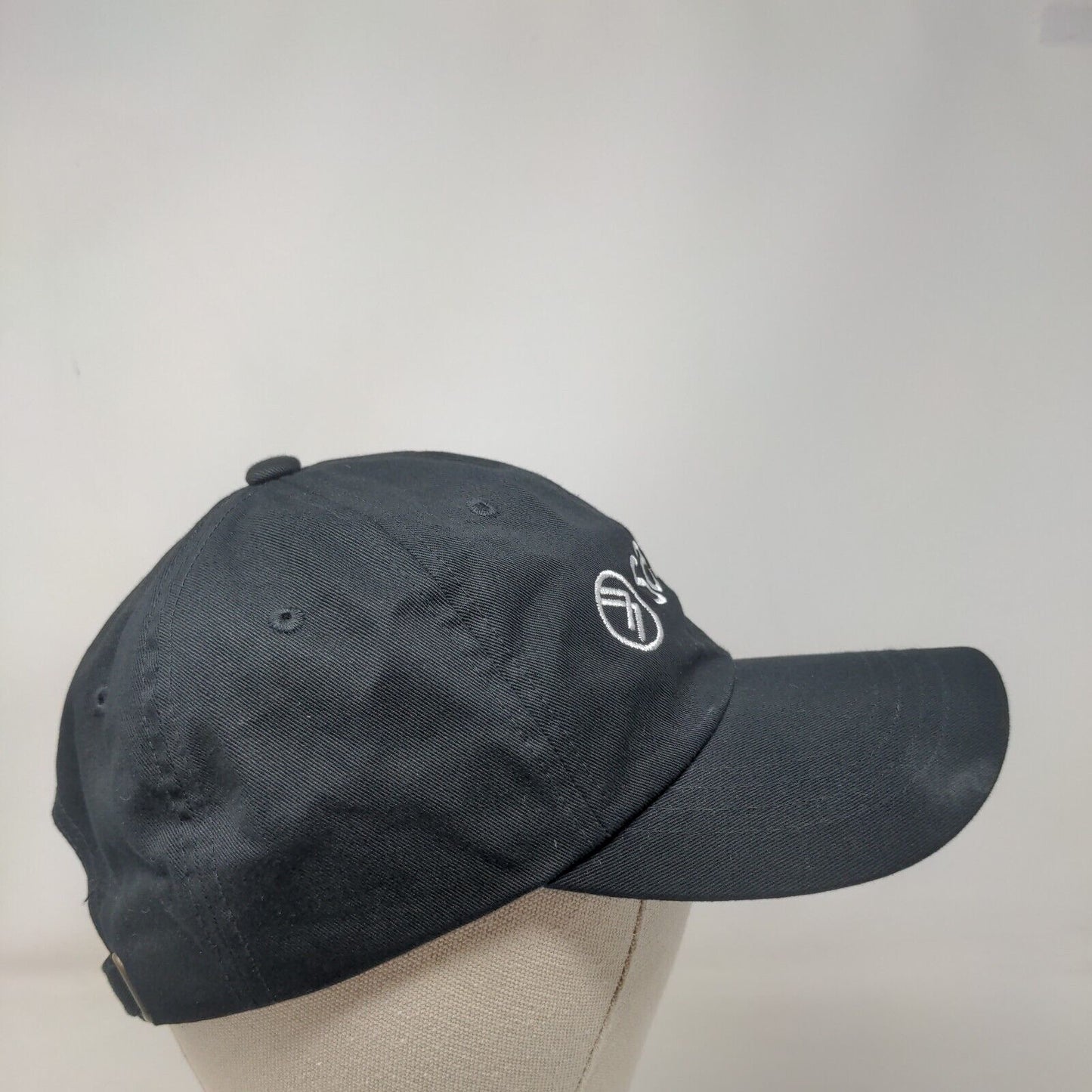 SAVVI Slideback Hat Black One Size Adjustable Embroidered The Classics Yupoong