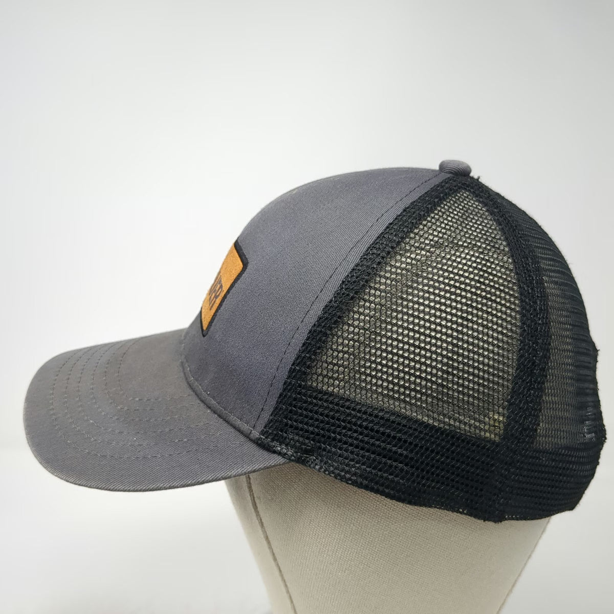 SIG SAUER Trucker Hat Gray One Size Snapback Mesh Patch Hunting Shooting Gear