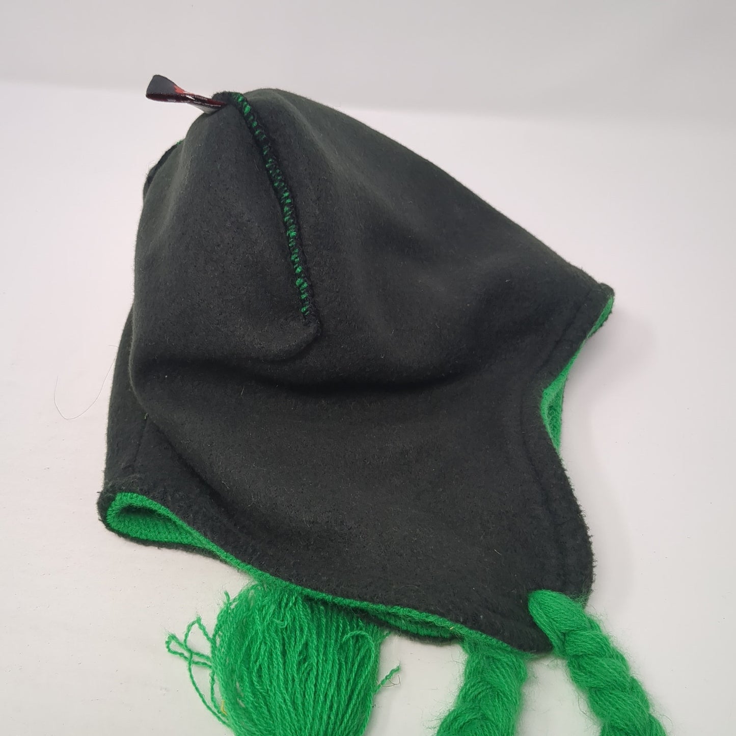 Dr. Seuss The Grinch Knit Beanie Hat Green One Size Braided Embroidered