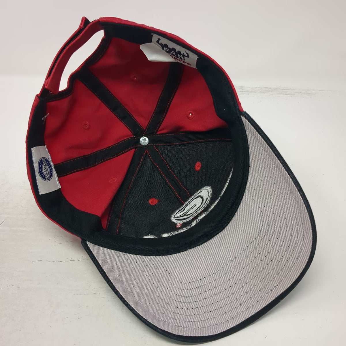 Georgia Bulldogs NCAA Fan Favorite Baseball Cap Red One Size Strapback Logo Hat