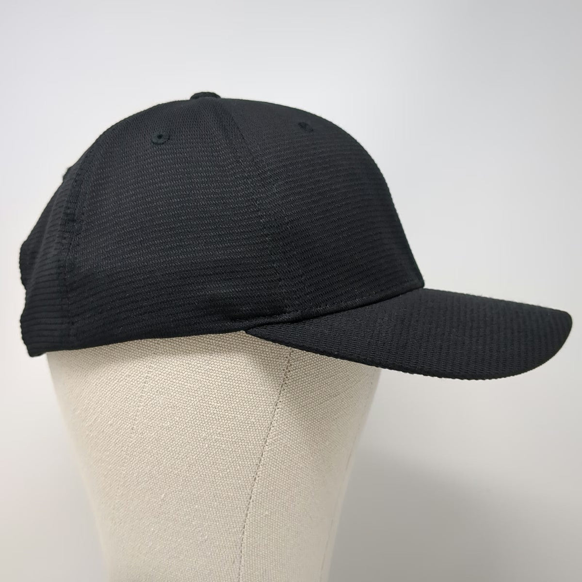 Cap America Snapback Hat Black OSFM HC Stiles Silver Embroidery Mesh Adjustable