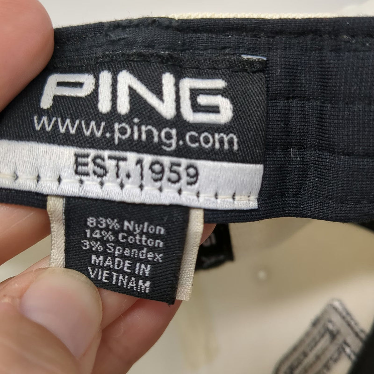 PING 5 Panel Hat White XL Embroidered Logo Stretch Fit Nylon Blend Golf Cap