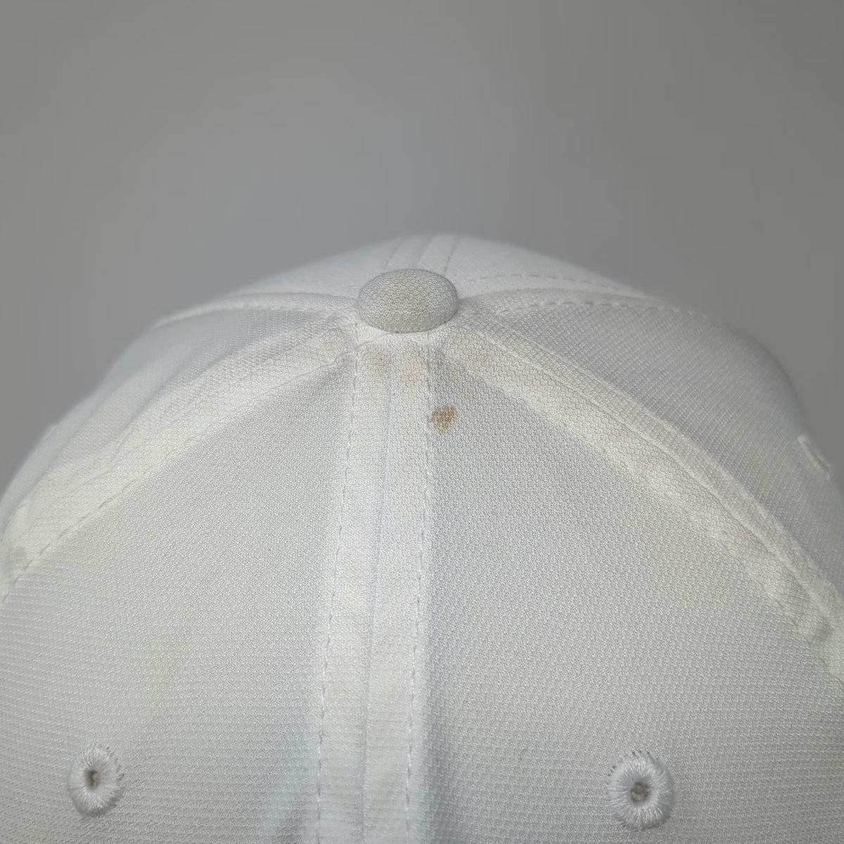 Nike Baseball Cap White L Strapback Dri-FIT Embroidered Swoosh Adjustable Hat