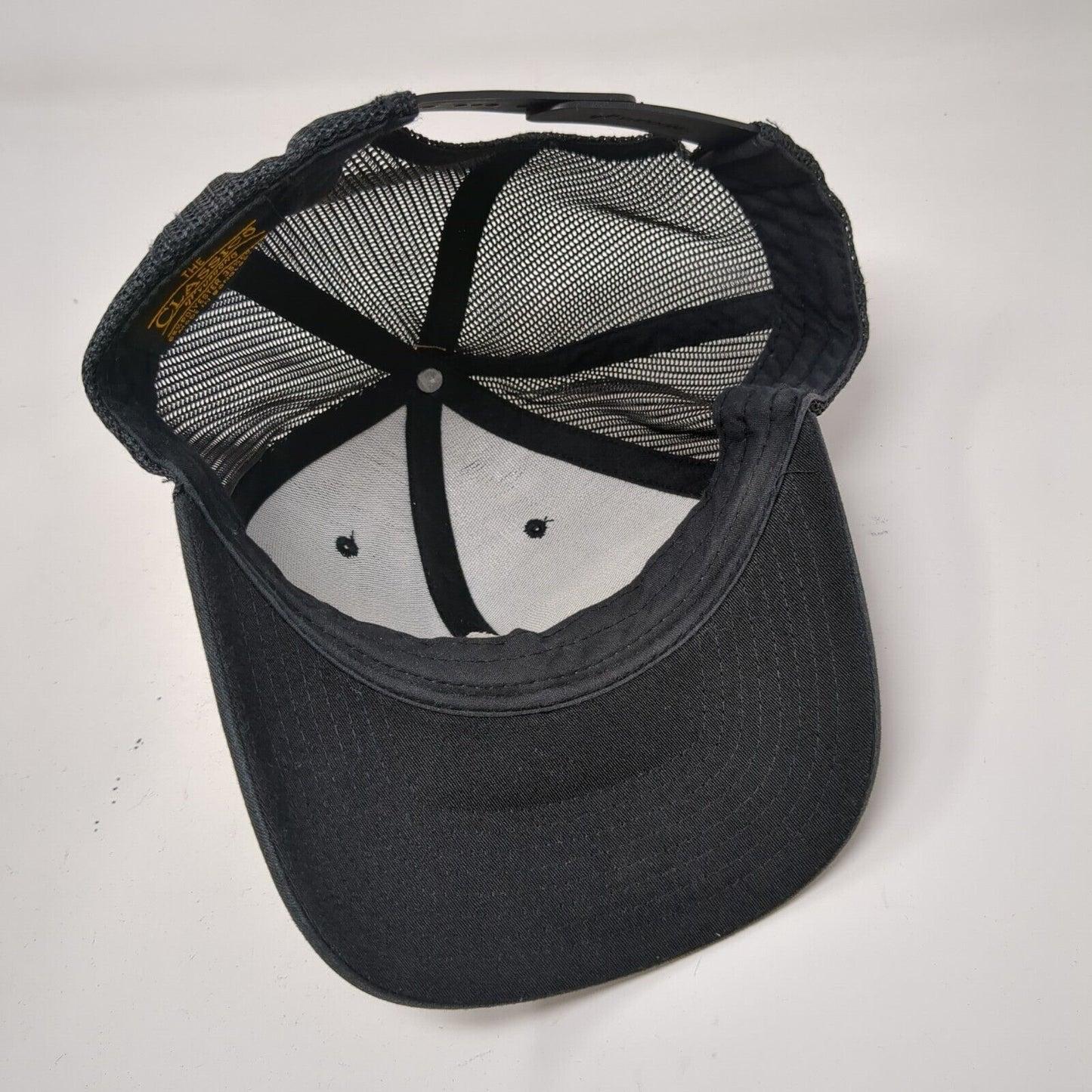 Vivid Roots Snapback Mesh Back Trucker Hat Black OSFA Classics Yupoong