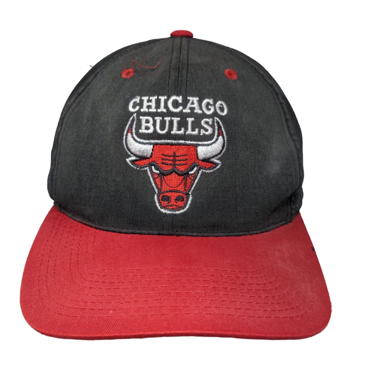 NBA Chicago Bulls Snapback Hat Red Black OSFA Embroidered Logo Polycotton