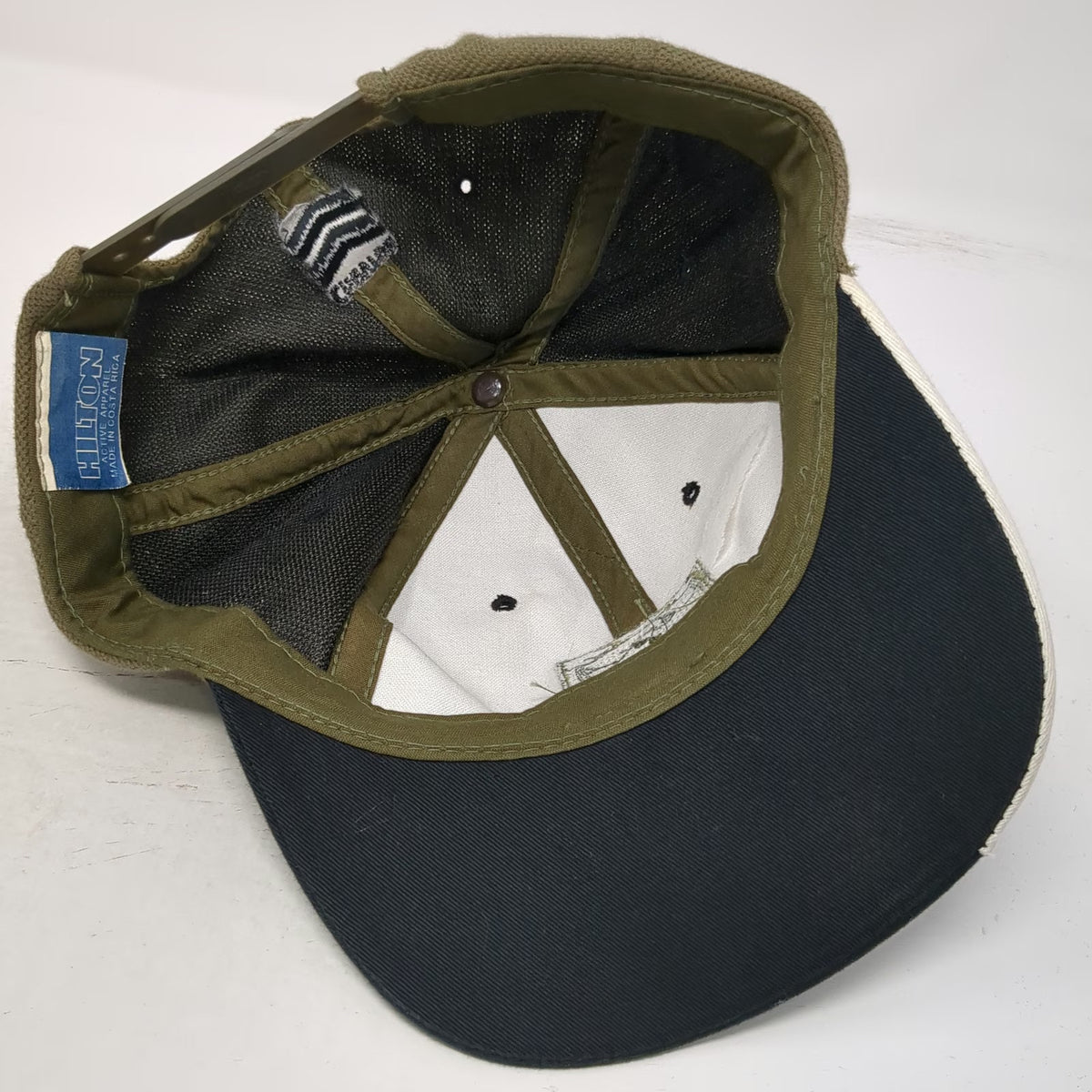 Hilton Snapback Green White Black One Size Handshake Chevron World Map Hat