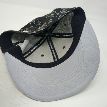 Nike Snapback Black Gray One Size Flat Brim Dri-FIT Digital Camo Embroidered Hat