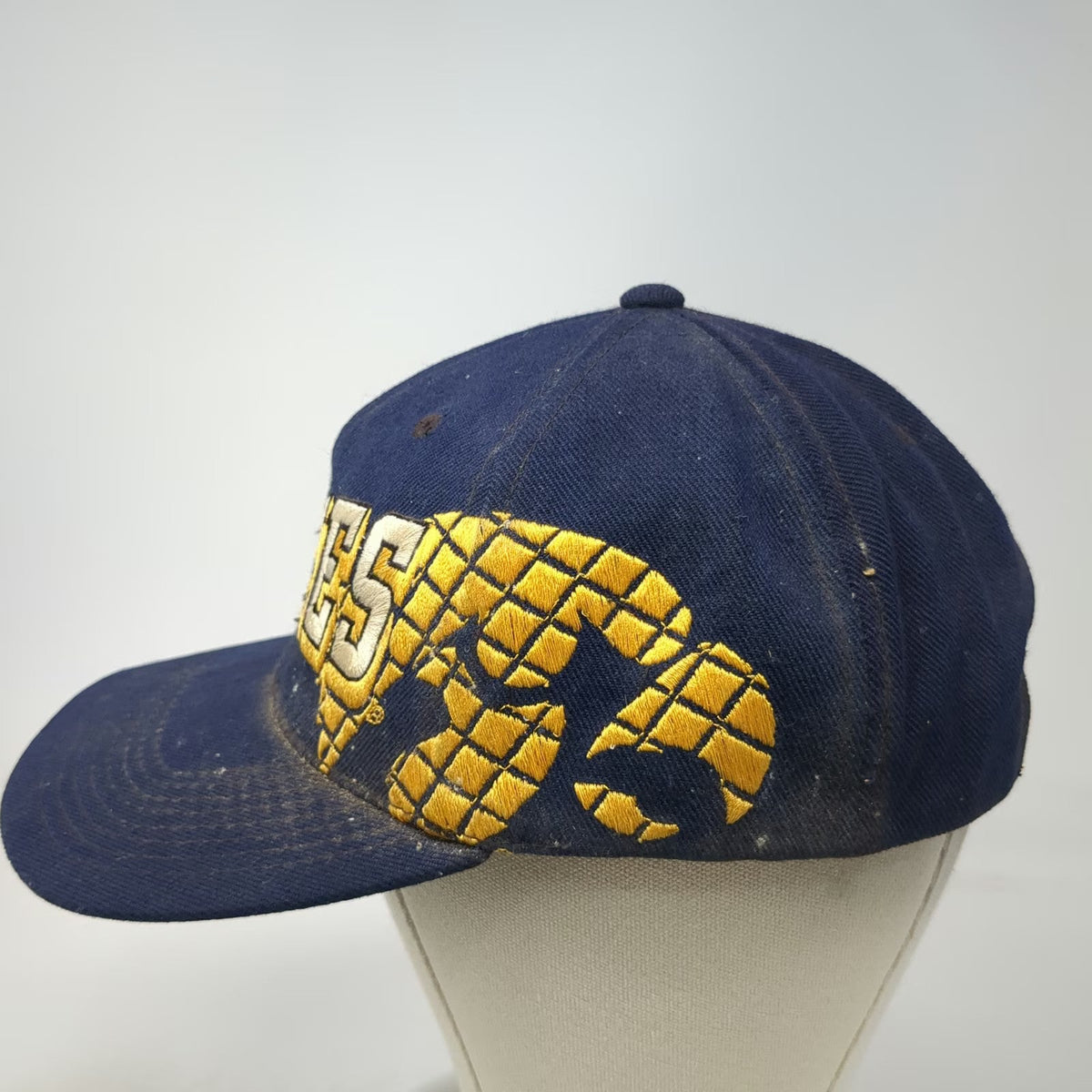 Sports Specialties Iowa Hawkeyes NCAA Snapback Hat Blue Yellow Green Vintage