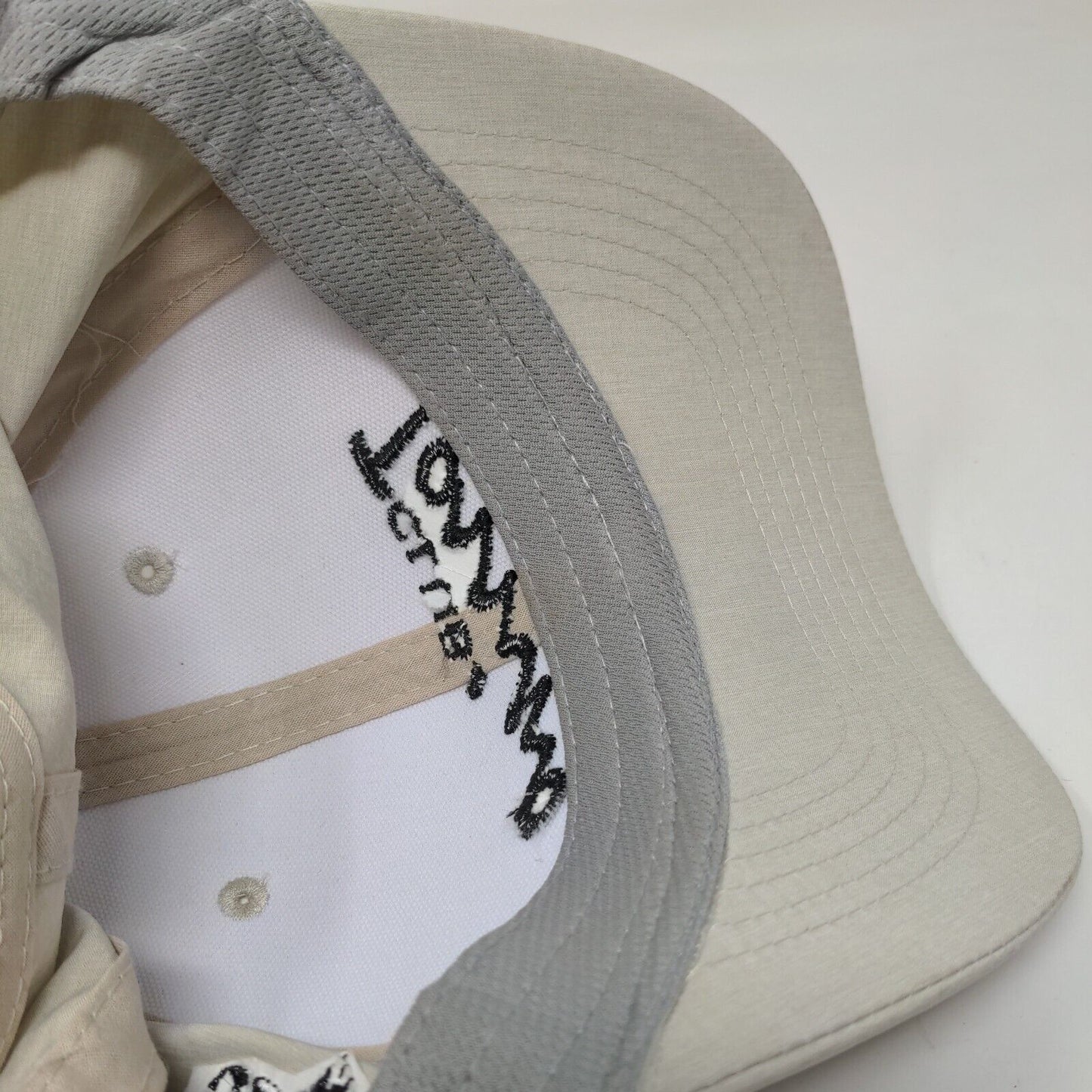 Club Torrino Snapback Hat Tan One Size Embroidered Coyote Crossing