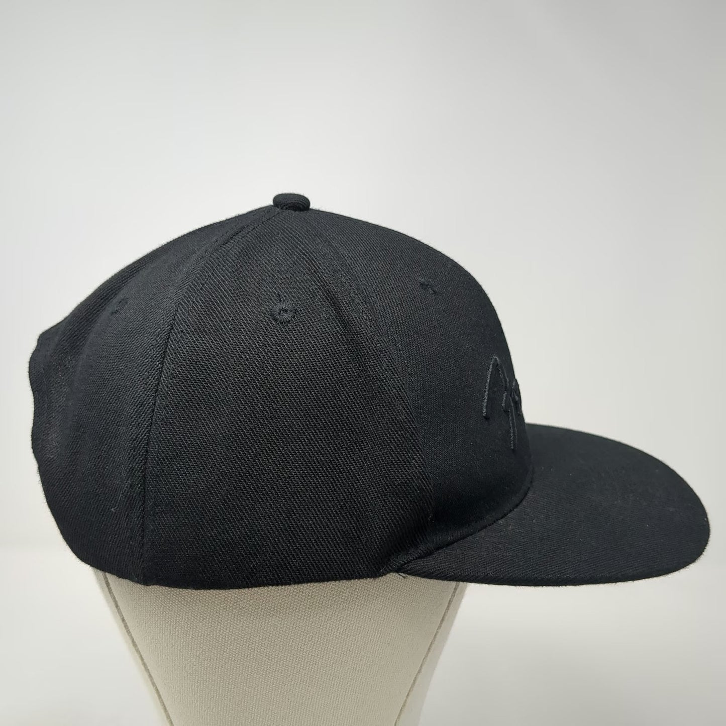 Fender Snapback Hat Black One Size Flat Brim Embroidered Logo Music Gear