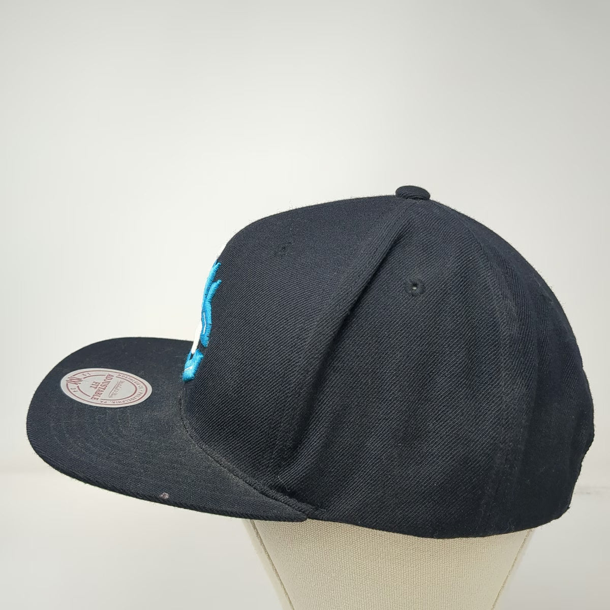 NBA Charlotte Hornets Mitchell & Ness Snapback Hat Black One Size Wool Flat Brim