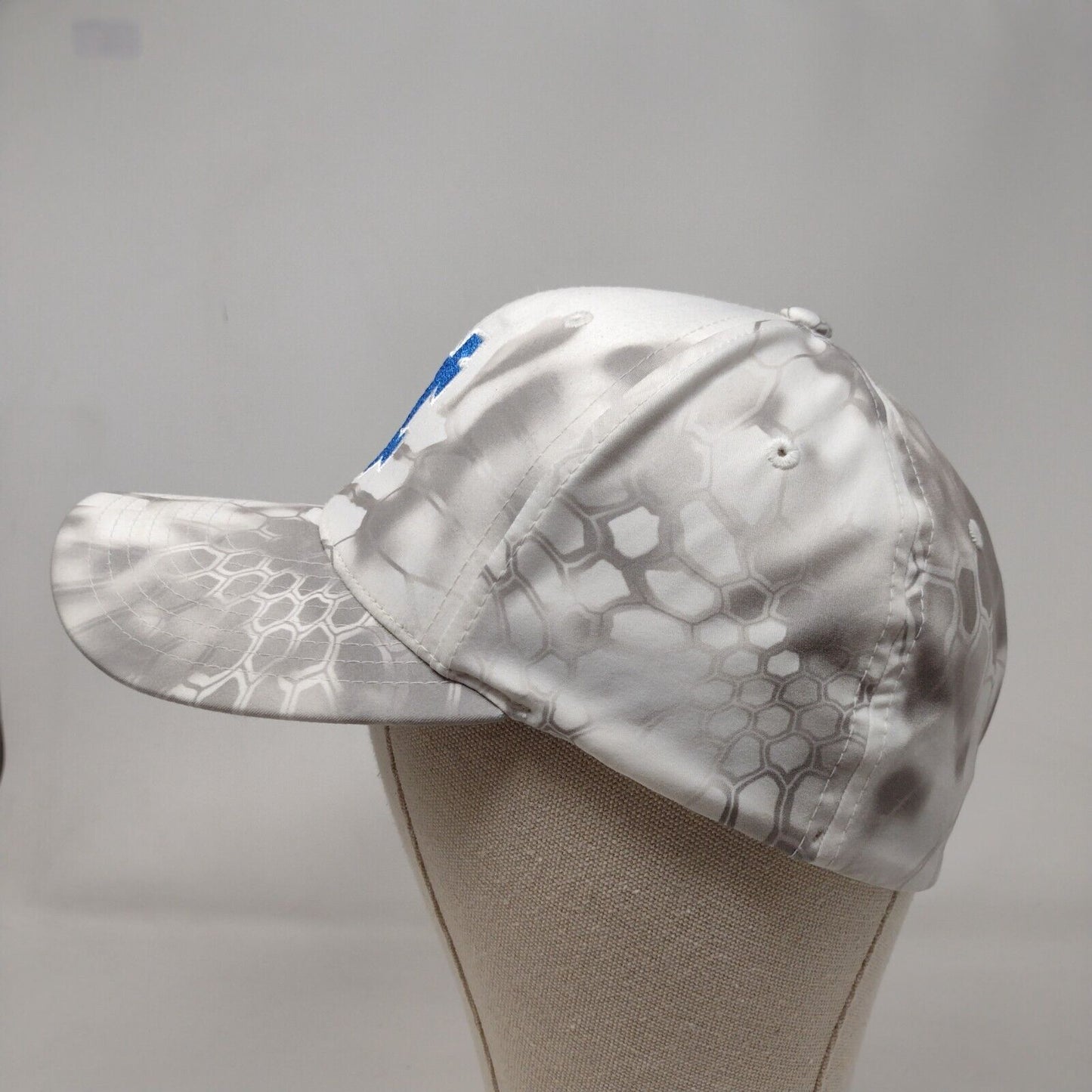 Yupoong Flexfit Fitted Hat Multicolor L-XL Camo Embroidered 6 Panel