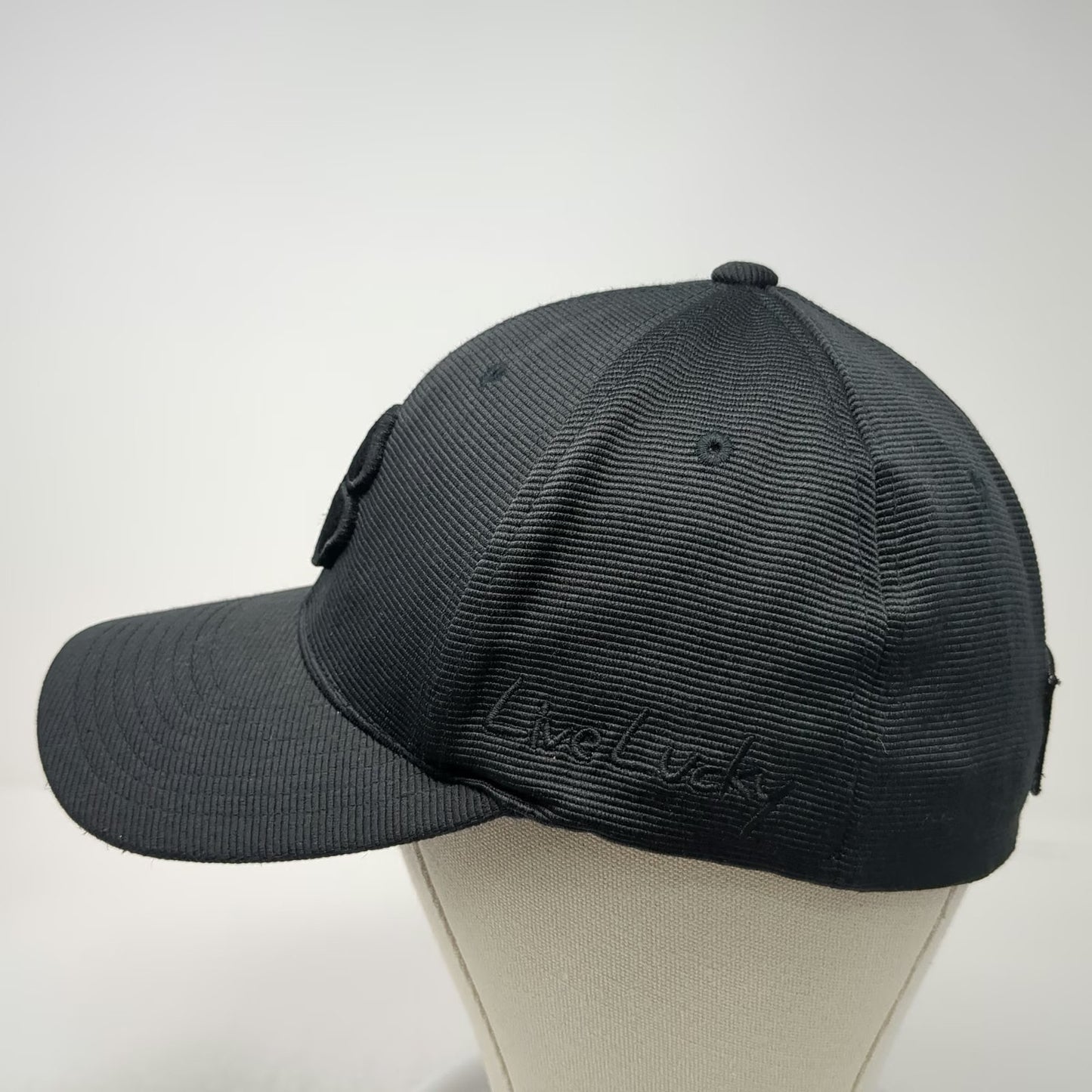 Black Clover Baseball Cap Black XL Fitted Flexfit Rawlings Patch Live Lucky Hat