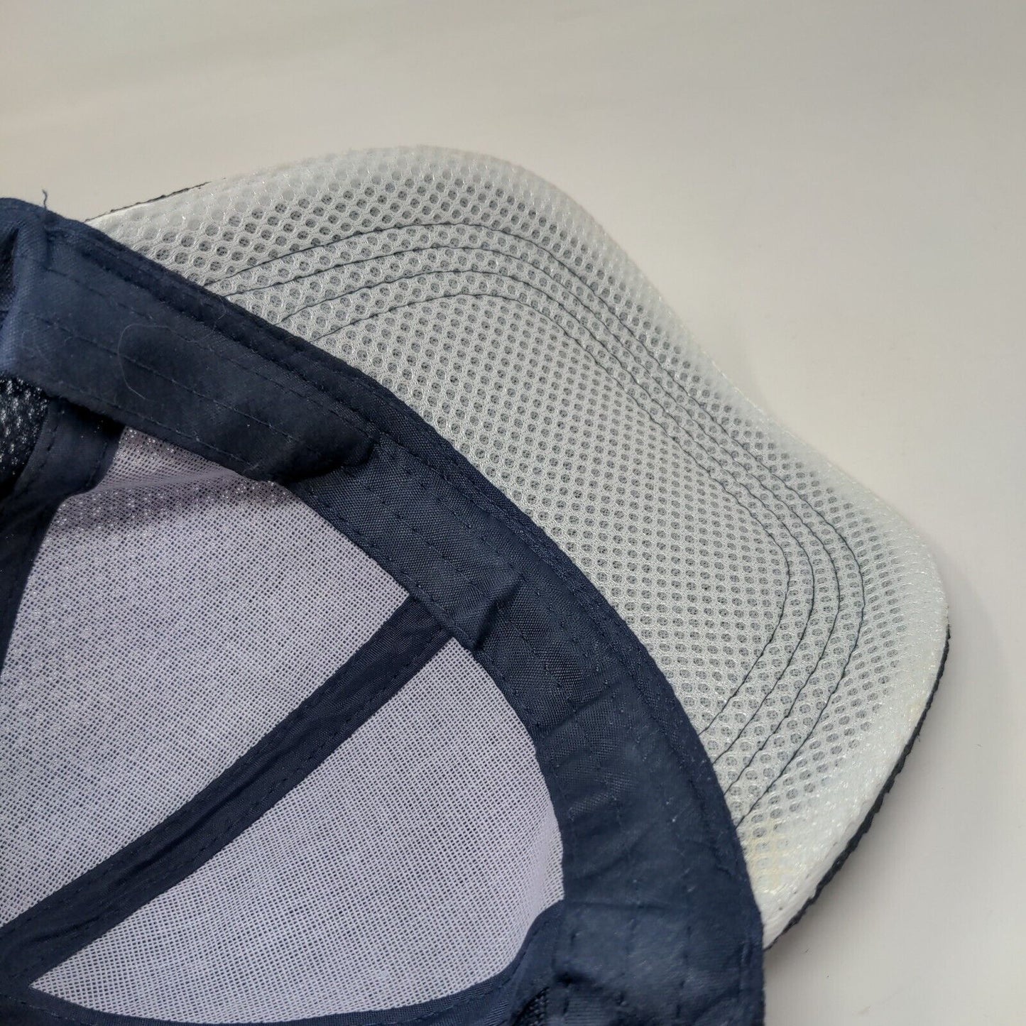 Unbranded Strapback Hat Blue 58cm Adjustable Breathable Mesh 6 Panel Polyester
