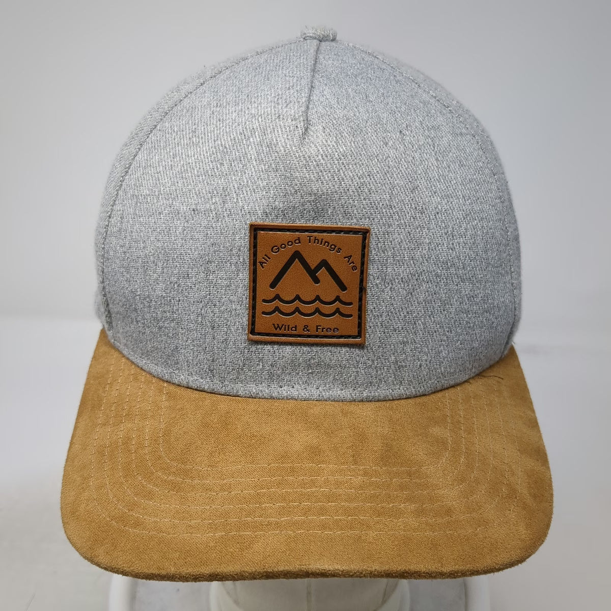 5 Panel Gray Hat One Size Suede Brim Leather Patch Snapback Mountain Wave
