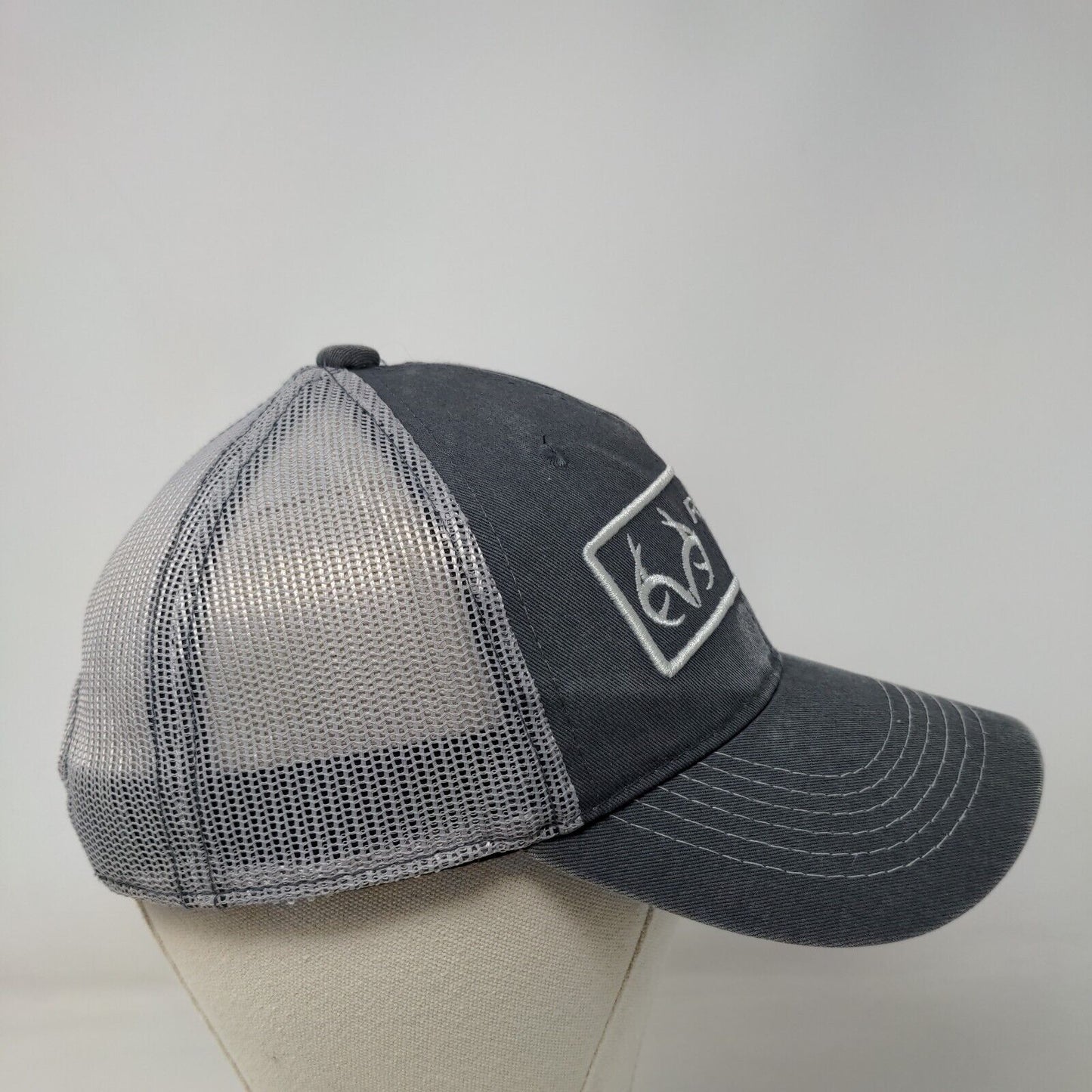 Realtree Xtra Snapback Mesh Back Trucker Hat Gray One Size Adjustable