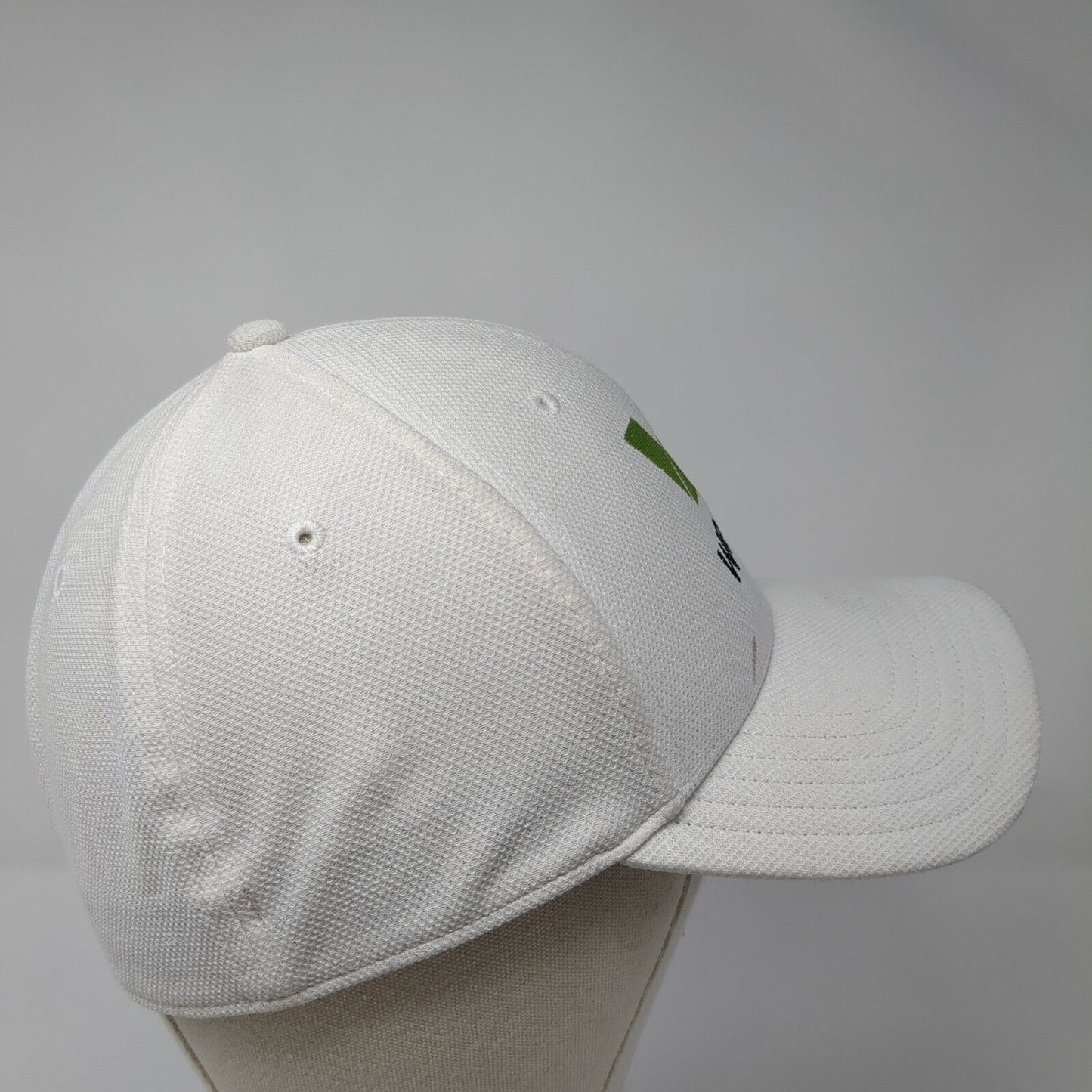 Wesco Fitted Hat White L/XL Embroidered Logo Under Armour Blitzing