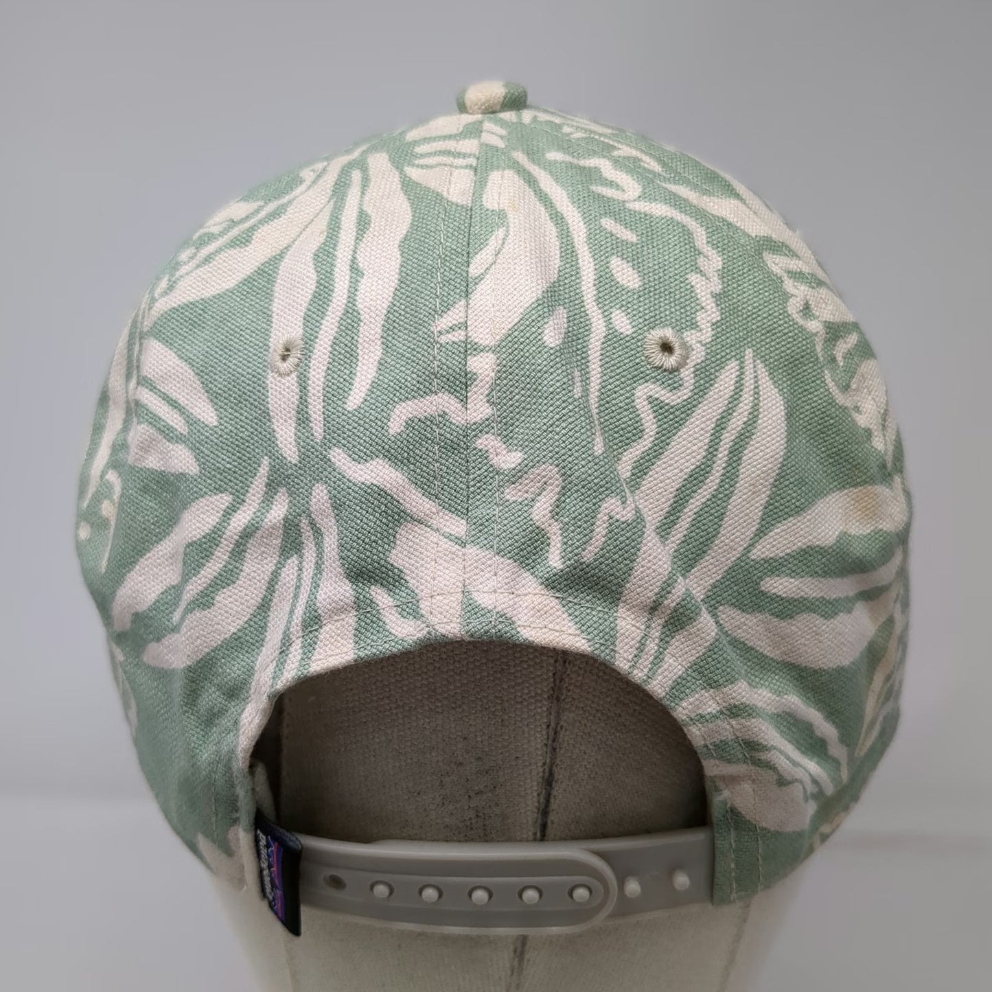 Patagonia 5 Panel Green One Size Hat Tropical Print Pataloha Patch Rope Detail