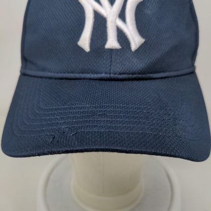 Team MLB Men's Strapback Hat Blue OSFM New York Yankees Embroidered Logo