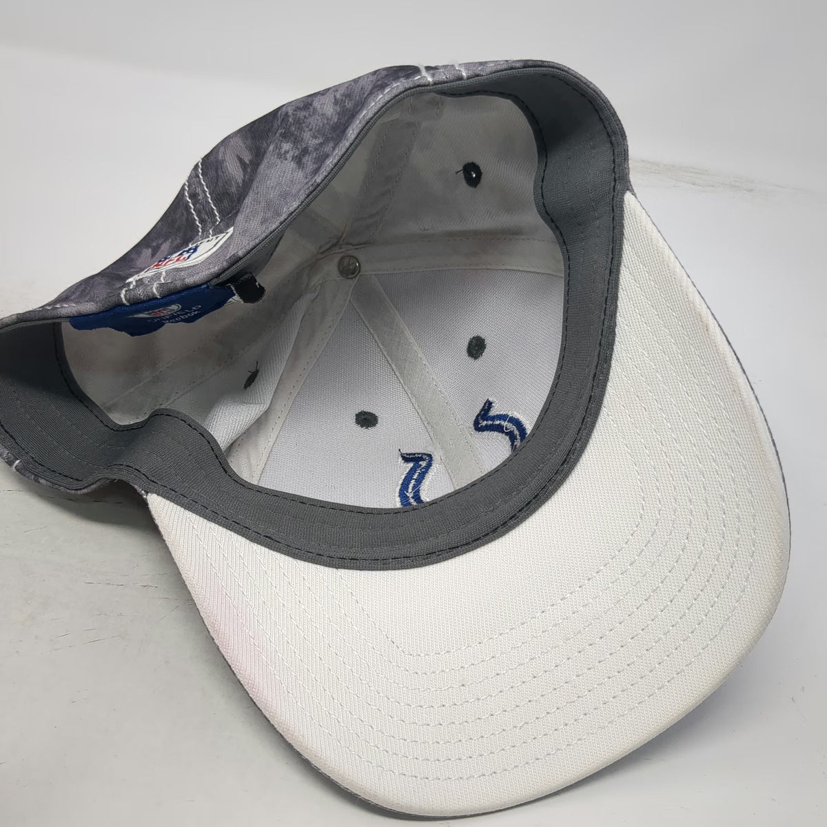 Reebok Indianapolis Colts NFL Gray M Stretch Fit Mottled Contrast Stitching Cap