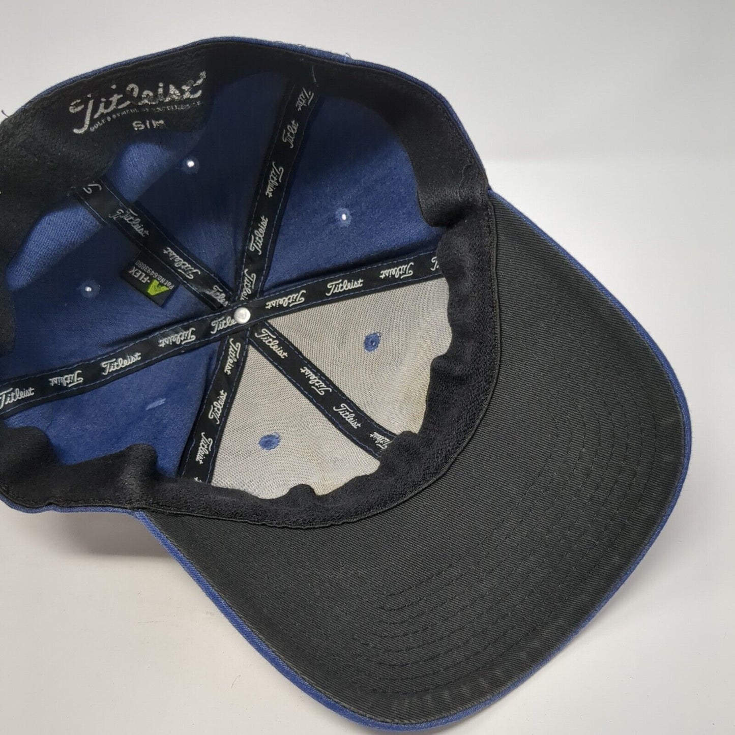 Titleist Fitted Golf Hat Blue Small/Medium A-Flex Embroidered 6 Panel