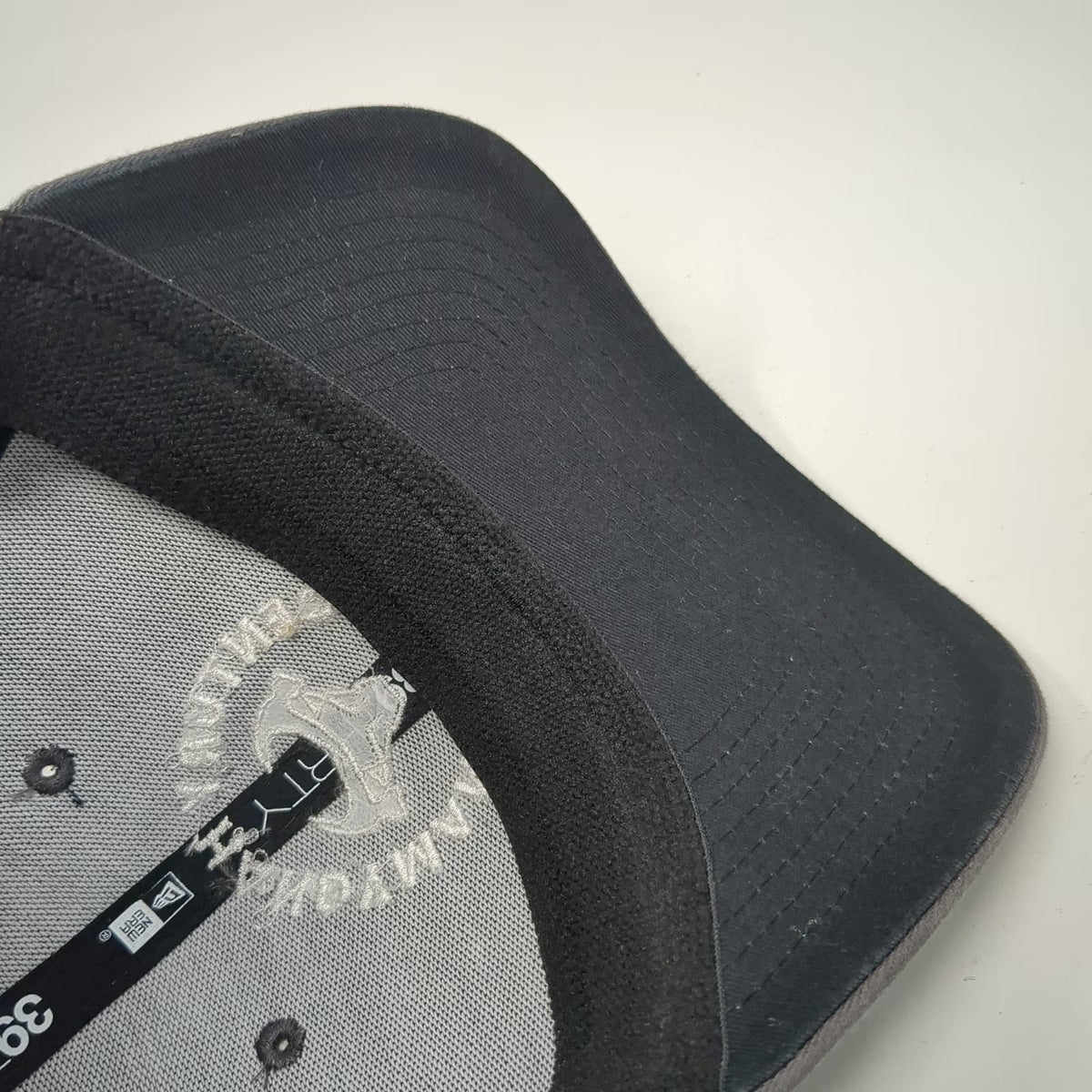 New Era Baseball Cap Gray XL 39THIRTY Century Handyman Services Curved Brim hat