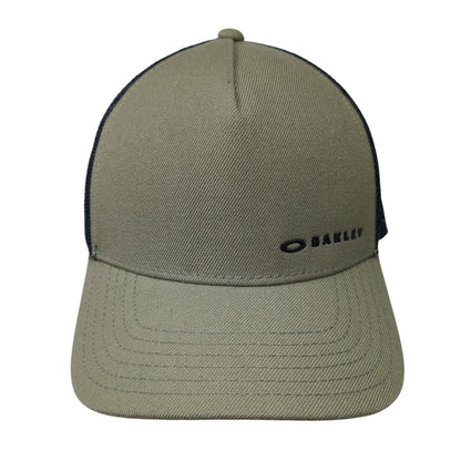 Oakley Snapback Trucker Hat Green One Size Adjustable Classic Mid Mesh Back