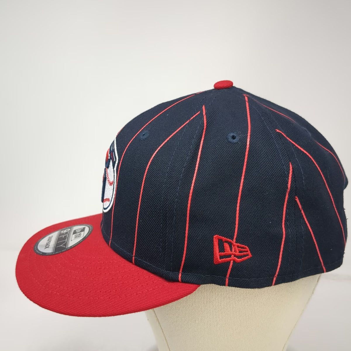 New Era Cleveland Guardians MLB Snapback Blue Red OSFM Pinstripe Winged G Hat