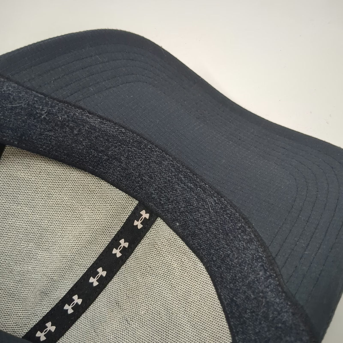 Under Armour Baseball Cap Black XL Stretch Fit Grid Logo Performance Sport Hat