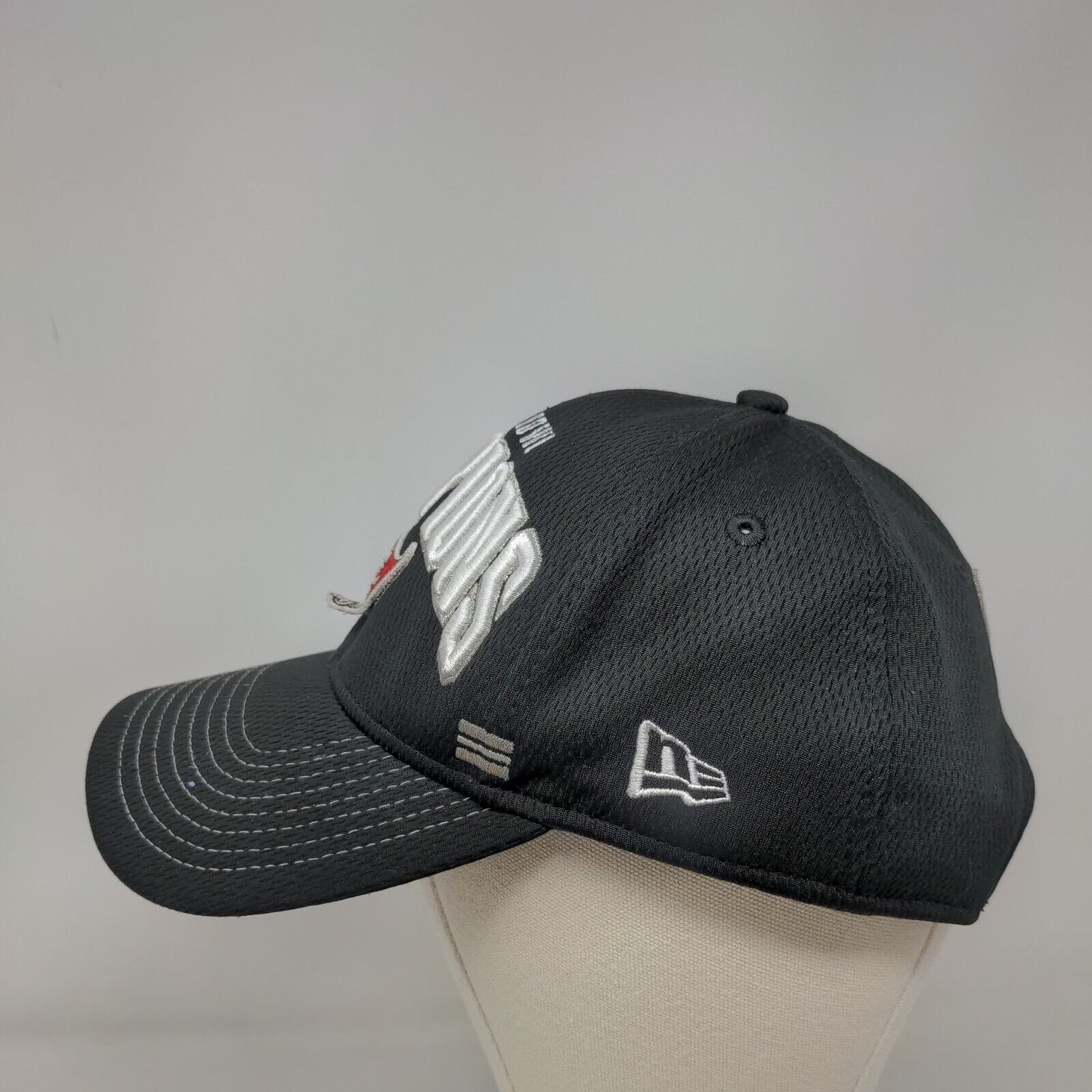 Tampa Bay Buccaneers Snapback Hat Black OSFM Embroidered Logo New Era 9Forty NFL