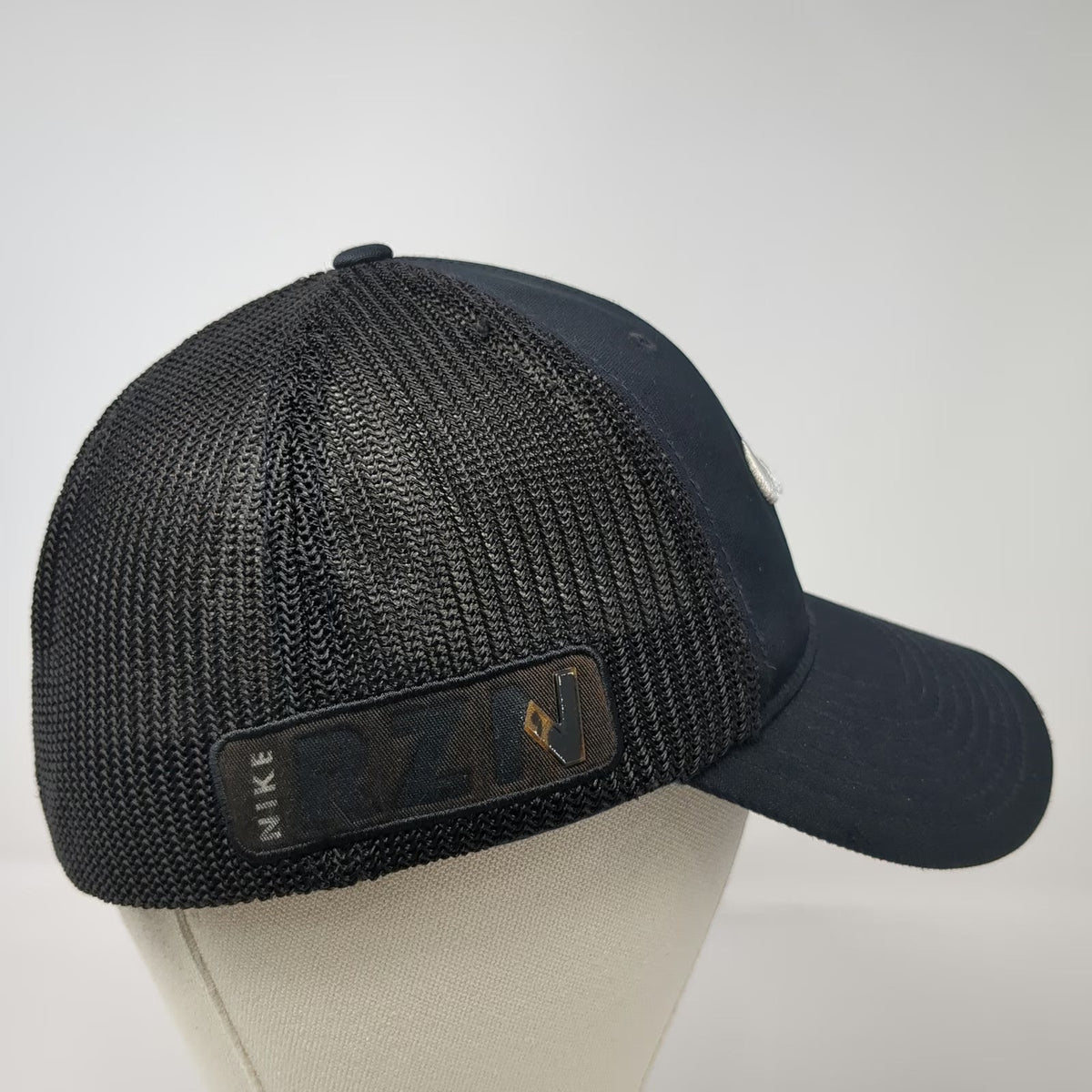 Nike Baseball Cap Black One Size Fitted Mesh Back Flexfit VRS RZN Swoosh Hat