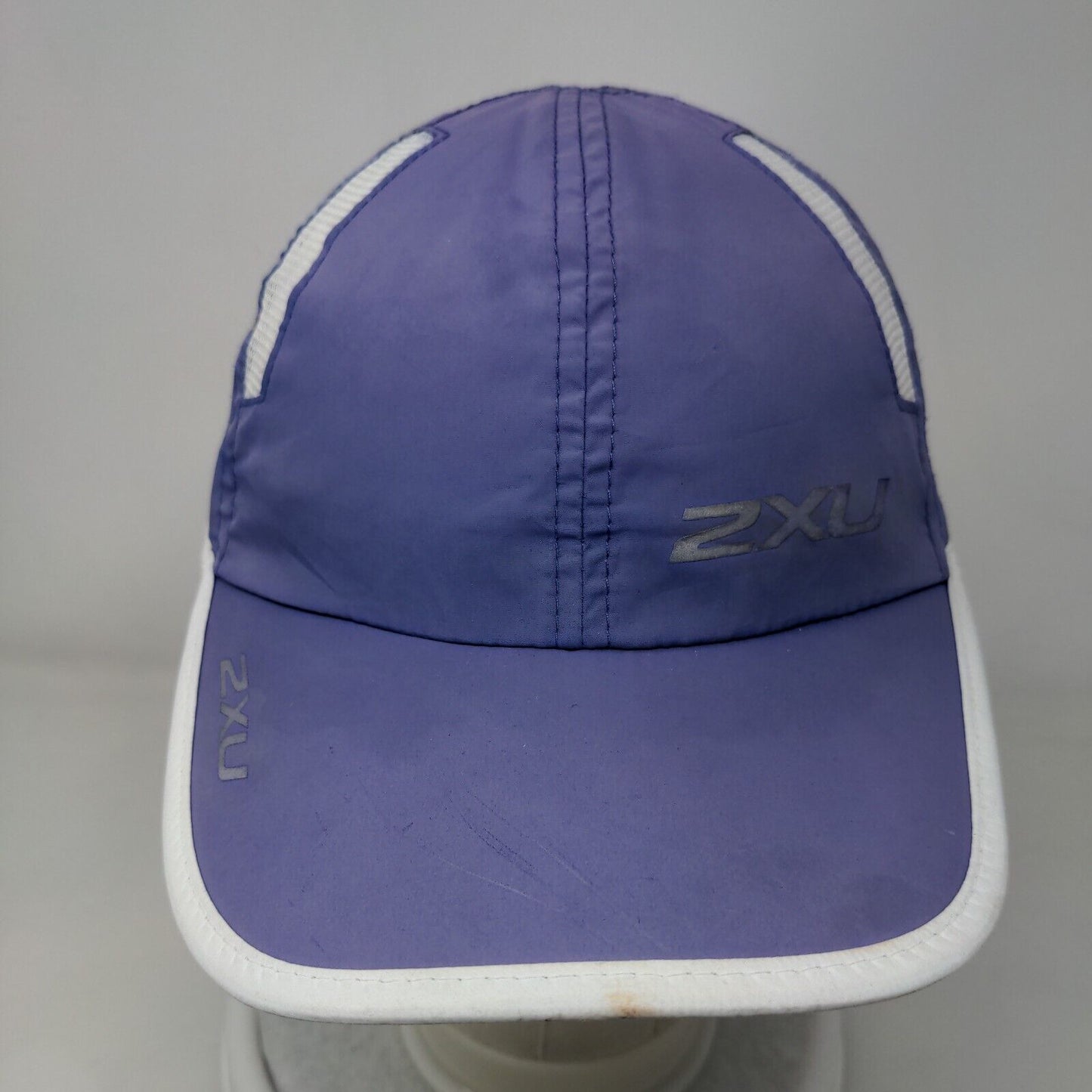 2XU Strapback Hat Blue One Size Adjustable Breathable Mesh Lightweight 6 Panel