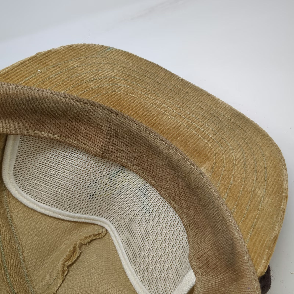 Trucker Hat Beige One Size Corduroy Mallard Duck Braided Rope Hunting Bird Hat