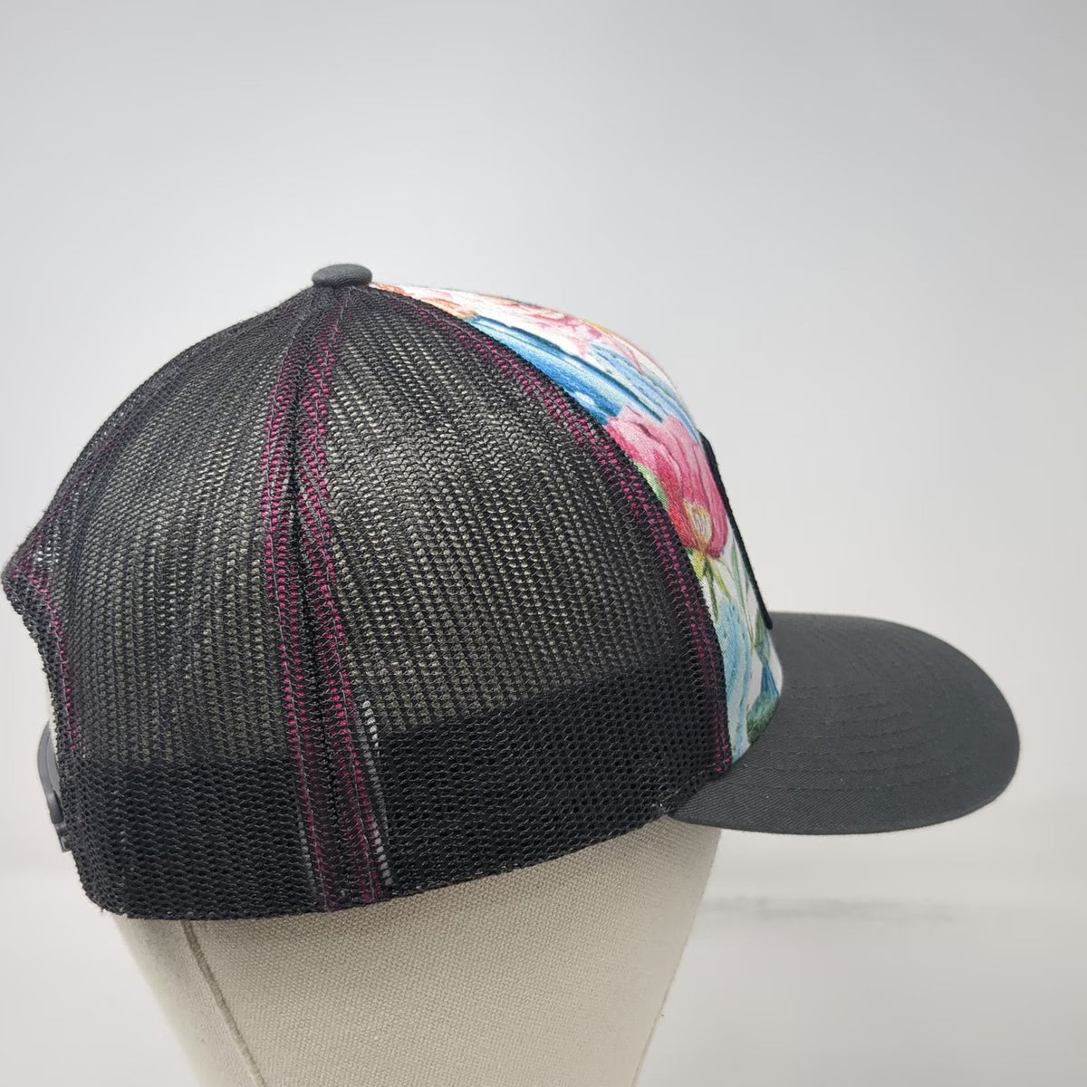 Triangle T Boutique Trucker Hat Gray White One Size Floral Cactus Mesh Snapback