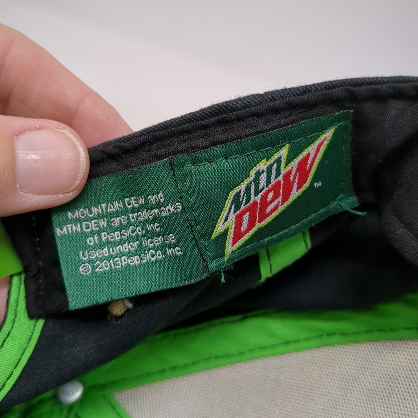 Mountain Dew Hat Snapback White Green Black One Size Embroidered Logo Cotton