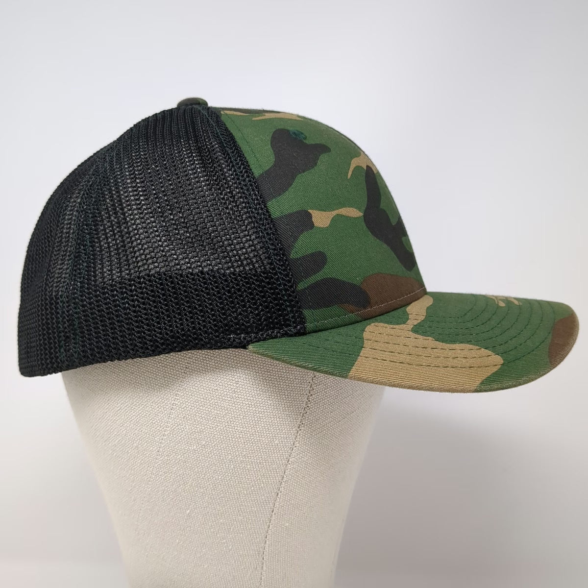Richardson Baseball Cap Green Black XL Hawktech Logo Patch Camo Mesh Flexfit Hat