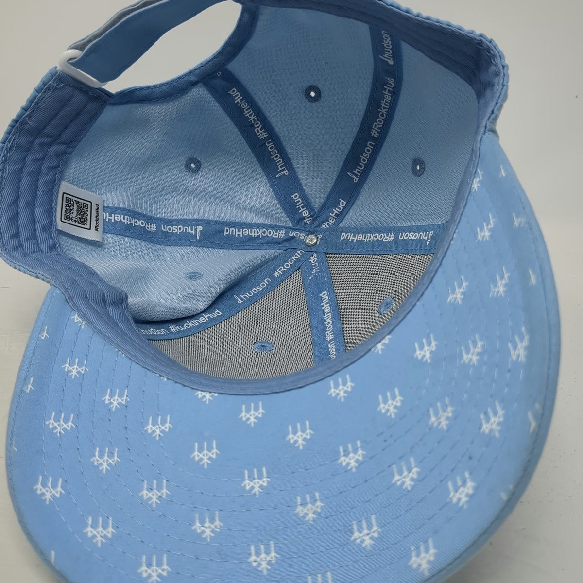 d.hudson Baseball Cap Blue One Size Edgewood Tahoe Golf Performance Logo Hat