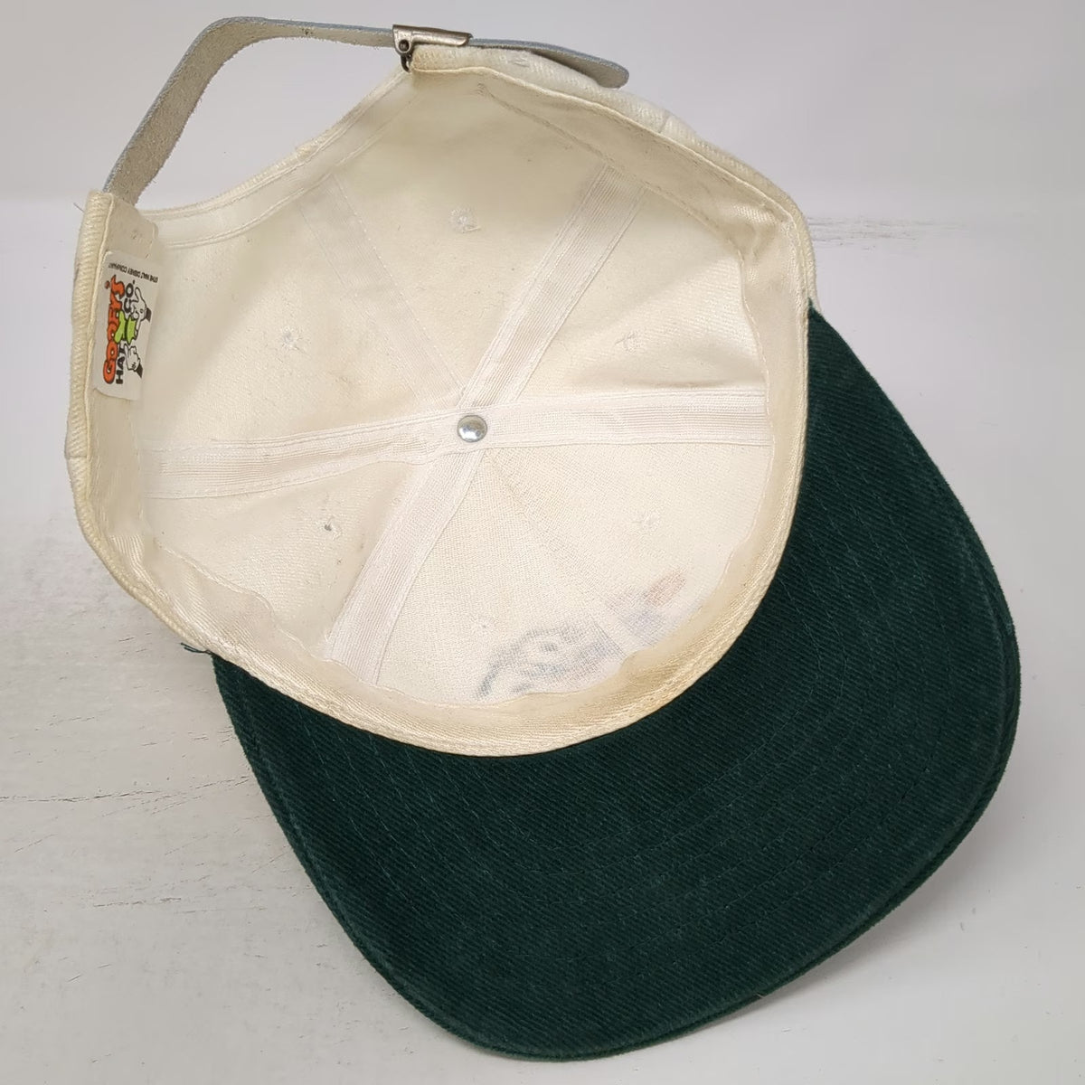 Disney Goofy's Hat Co Baseball Cap White Green Donald Duck Golfing Hat Vintage
