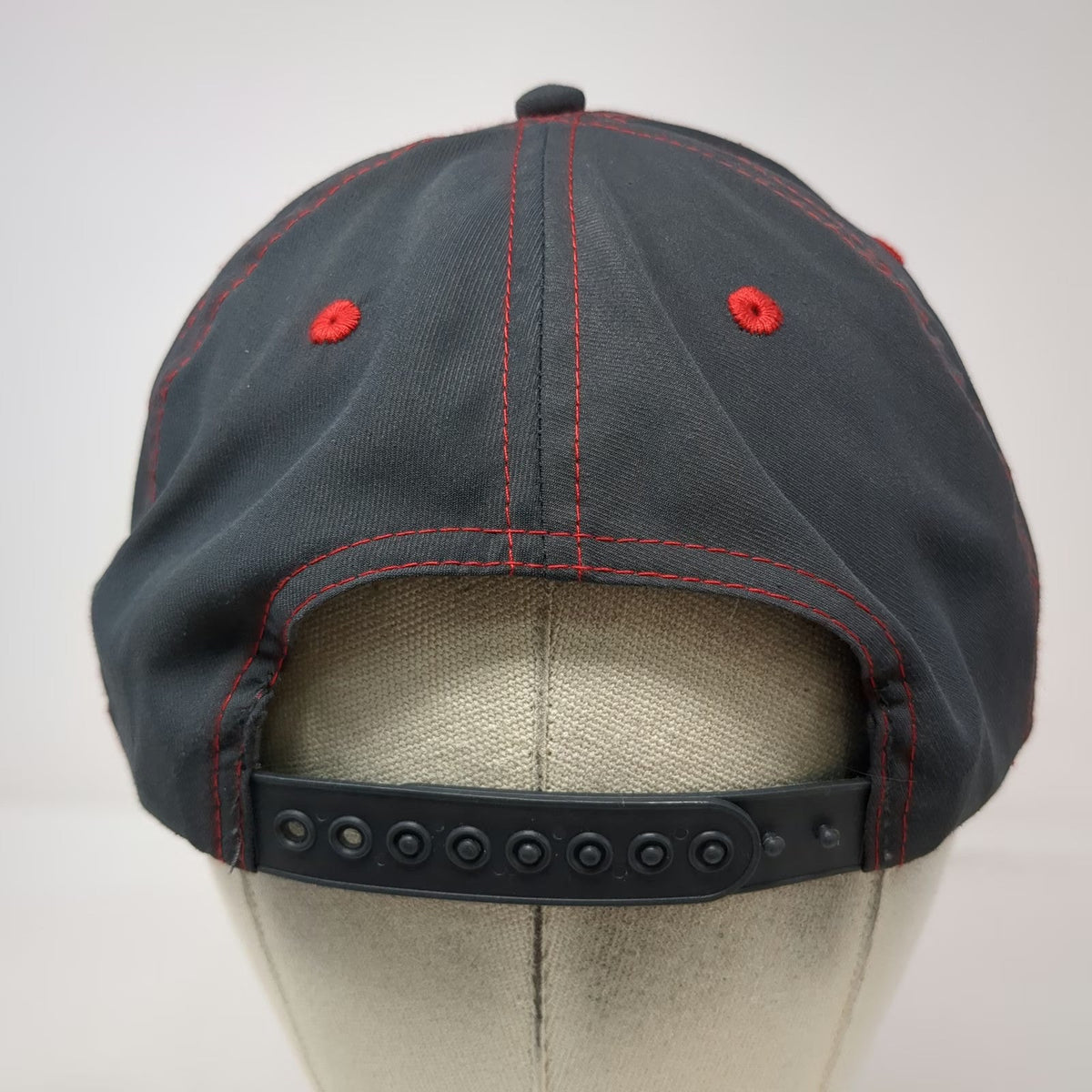 K-Products Snapback Gray Red One Size Snap-on Contrast Stitching Structured Hat