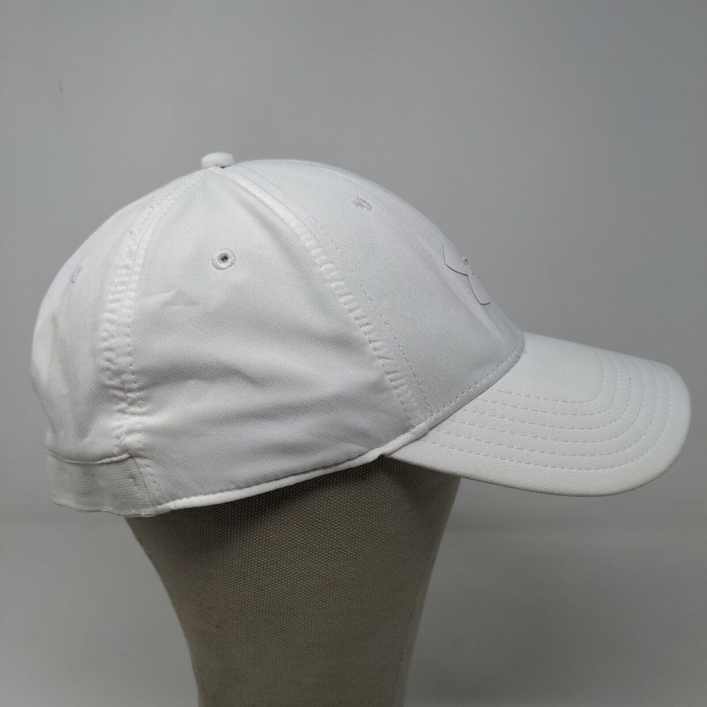 Under Armour Men's Fitted Hat White Size L/XL Polyester Blend 3D Logo