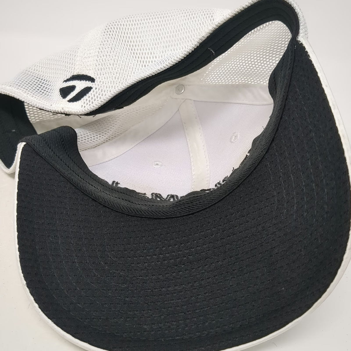 TaylorMade Baseball Cap White M Stealth TP5 A-Flex Golf Hat Mesh Performance