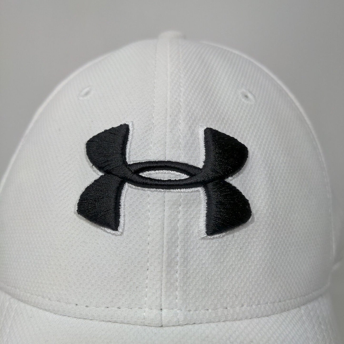 Under Armour Men's Fitted Hat White Size L/XL Embroidered Logo Spell Out