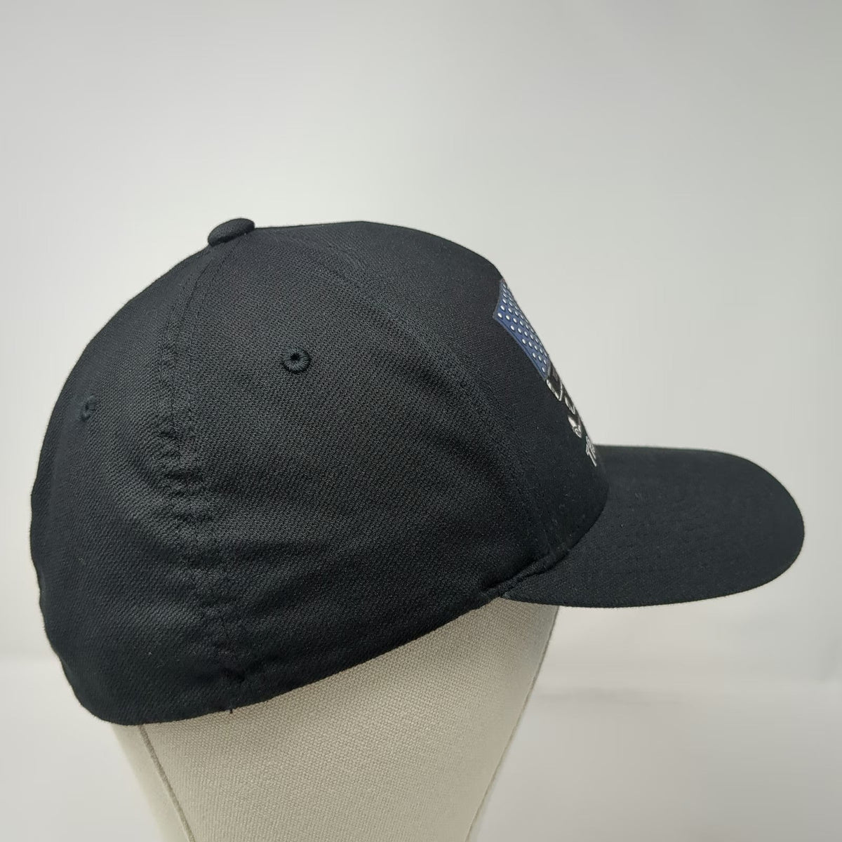 TravisMathew 5 Panel Black XL Hat Golf Flag Washington Capitals Weagle Flexfit