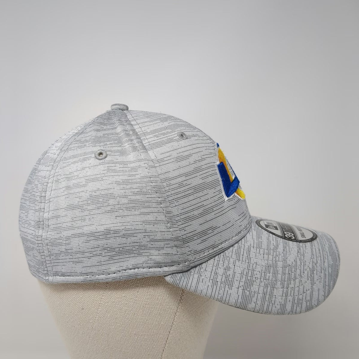 Los Angeles Rams NFL New Era 39THIRTY Gray M Hat Stretch Fit Structured Logo