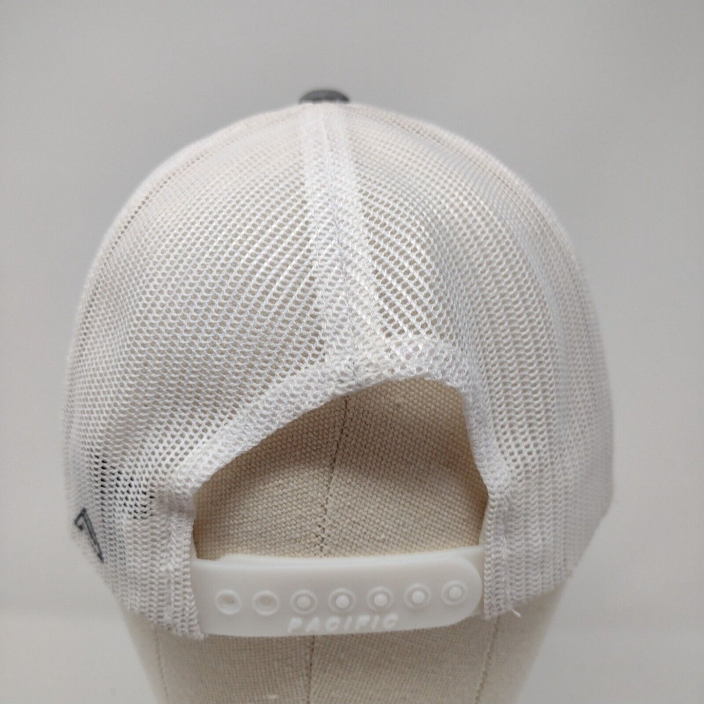 FA Snapback Mesh Back Trucker Hat Gray OSFA D-Series 4D3 Colorblock