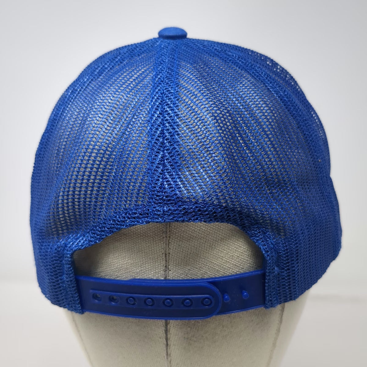 Yupoong Trucker Hat Blue One Size Flying Pie Pizzaria Whirled Famous Pizza Mesh
