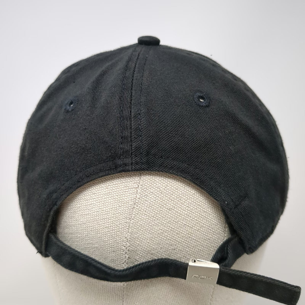 Reebok Baseball Cap Black One Size Slideback Embroidered Logo Underbrim Hat