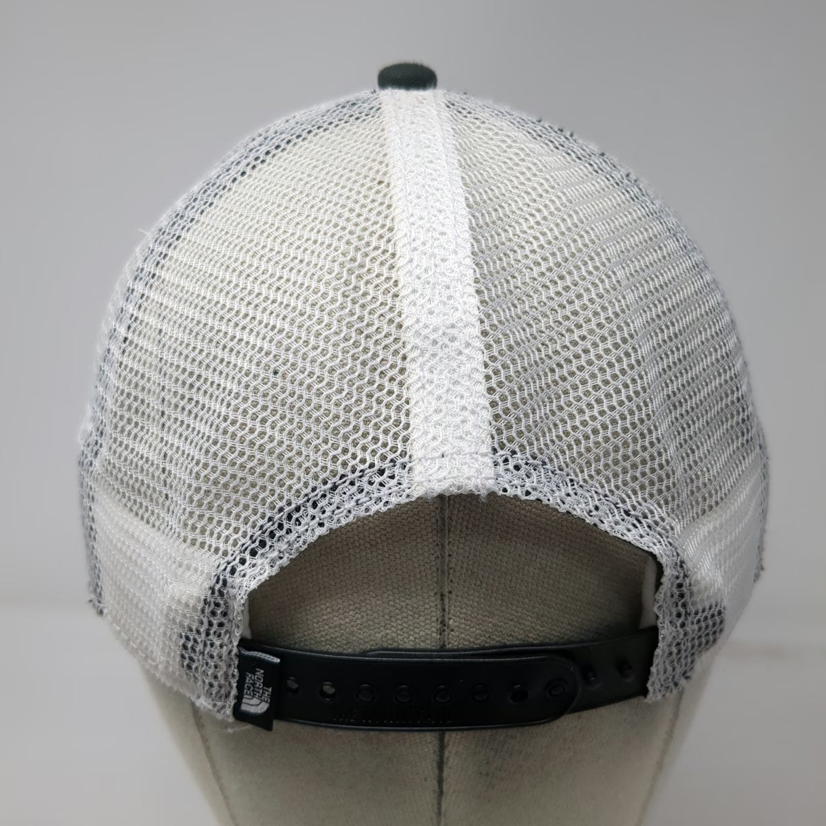 The North Face Trucker Hat Gray White One Size Bear Mountain Snapback Mesh Back