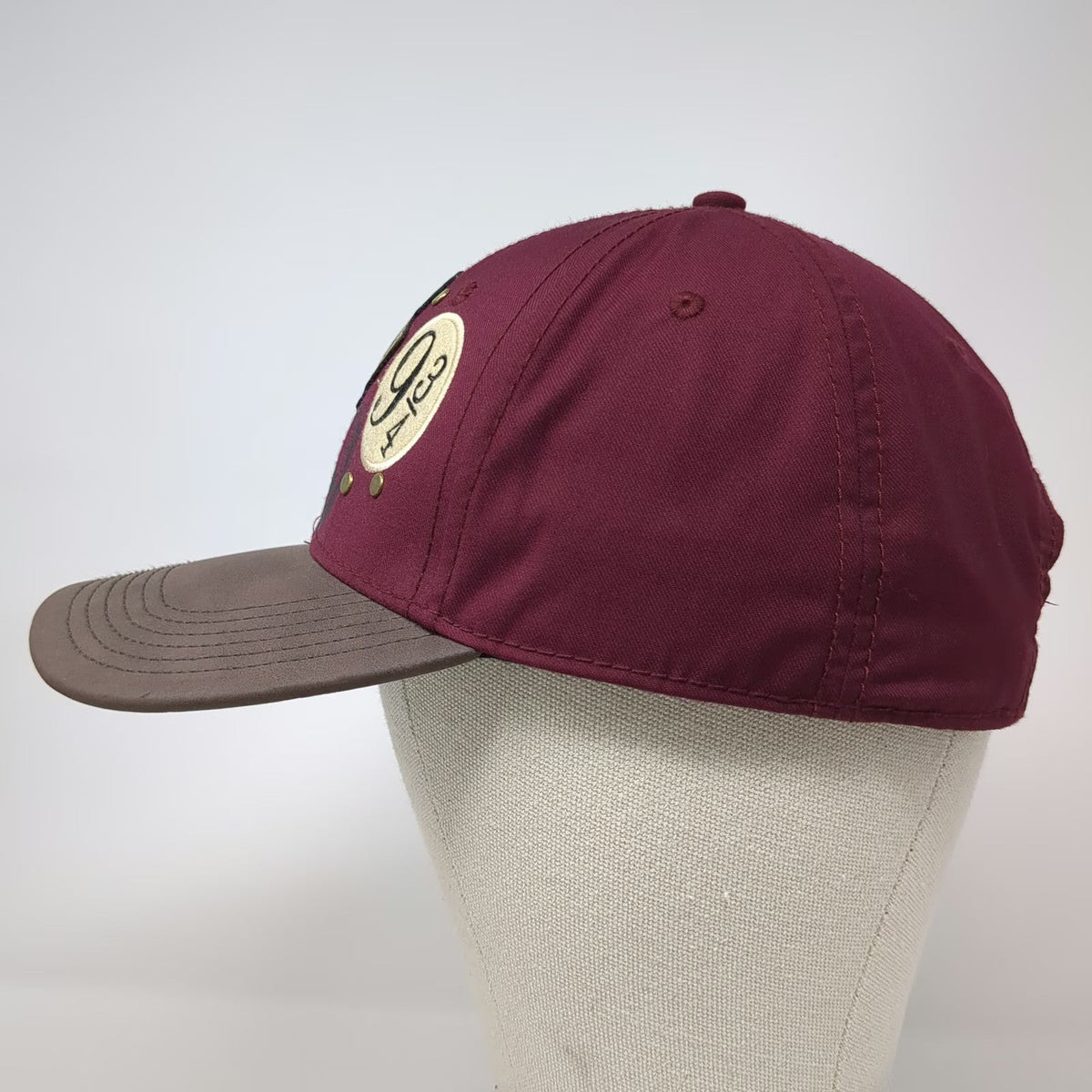 Harry Potter Baseball Cap Red OSFM Slideback Hogwarts Crest Platform 9 3/4 Hat